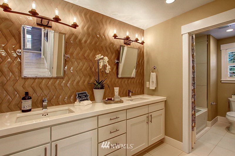 9325 Northeast 173rd Street Bothell, WA 98011 - Photo 14 of 16