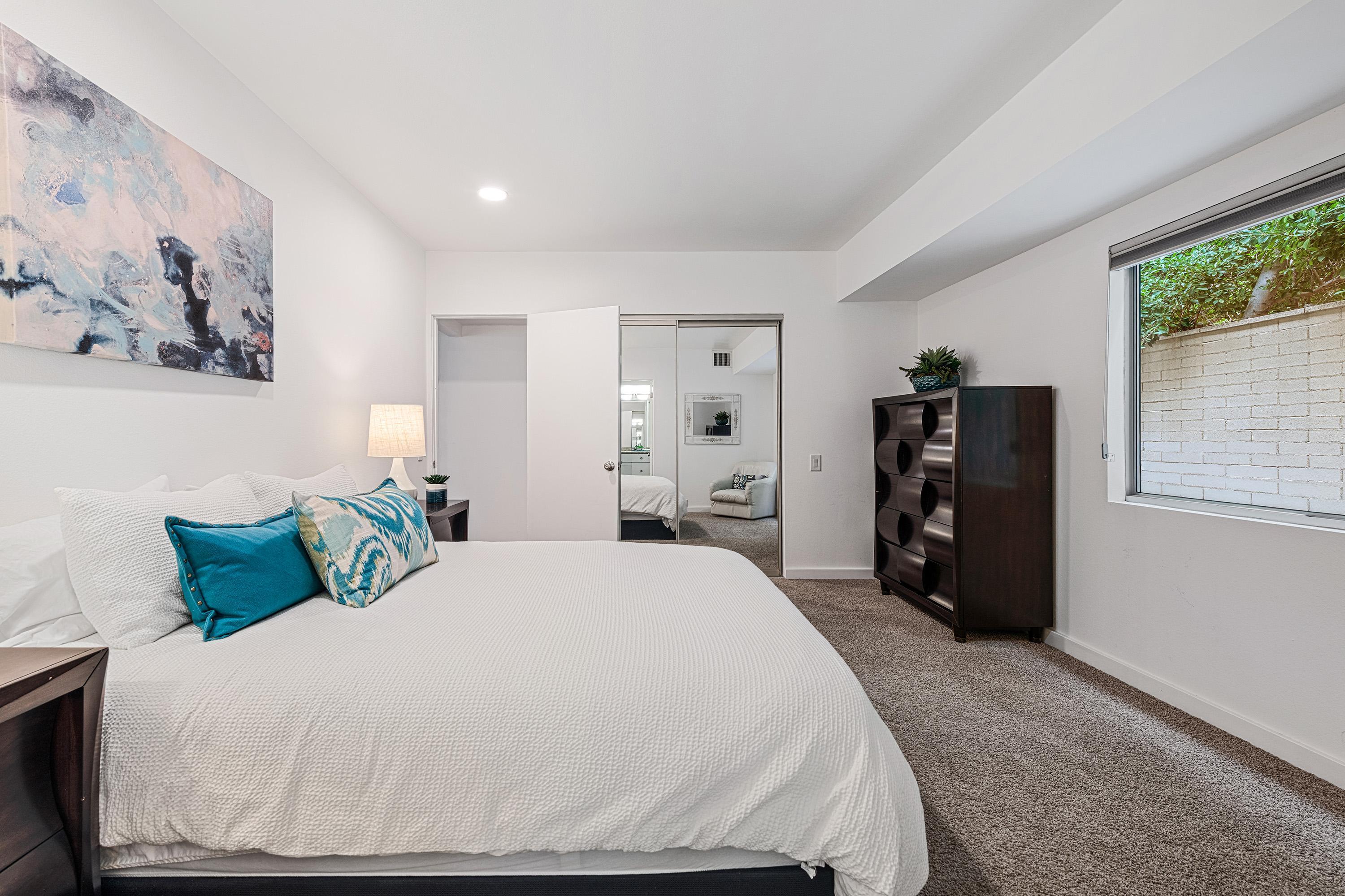 500 West Arenas Road, Unit 4 Palm Springs, CA 92262 - Photo 30 of 40 4036