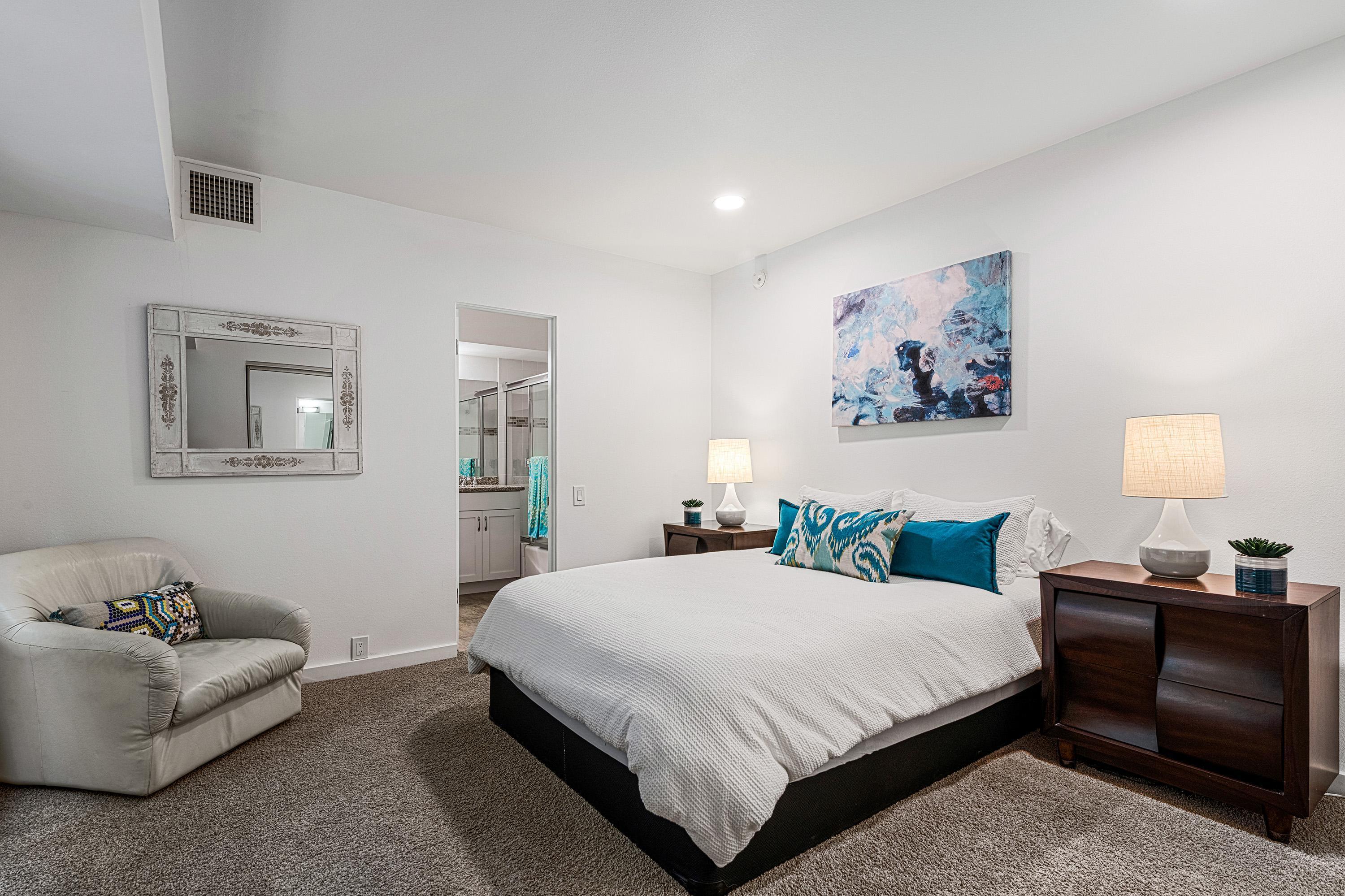 500 West Arenas Road, Unit 4 Palm Springs, CA 92262 - Photo 8 of 40 3733