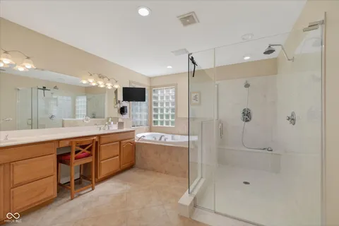 $699,900 | 12970 Camborne Court, Carmel, IN 46033