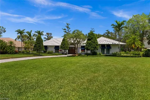 $1,740,000 | 2003 Duke Drive, Naples, FL 34110