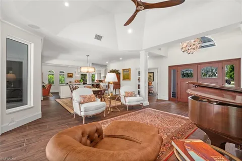 $1,740,000 | 2003 Duke Drive, Naples, FL 34110