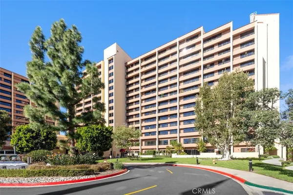 $114,000 | 24055 Paseo Del Lago, Unit 411, Laguna Woods, CA 92637