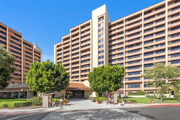 $114,000 | 24055 Paseo Del Lago, Unit 411, Laguna Woods, CA 92637