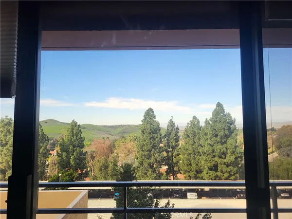 $114,000 | 24055 Paseo Del Lago, Unit 411, Laguna Woods, CA 92637