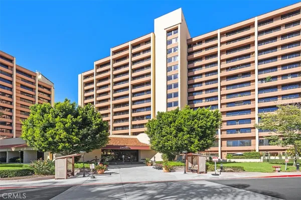 $114,000 | 24055 Paseo Del Lago, Unit 411, Laguna Woods, CA 92637