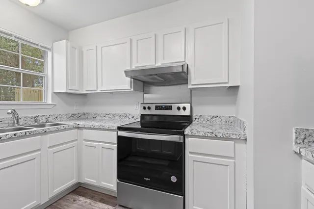 $1,700 | 220 Fir Avenue, Niceville, FL 32578