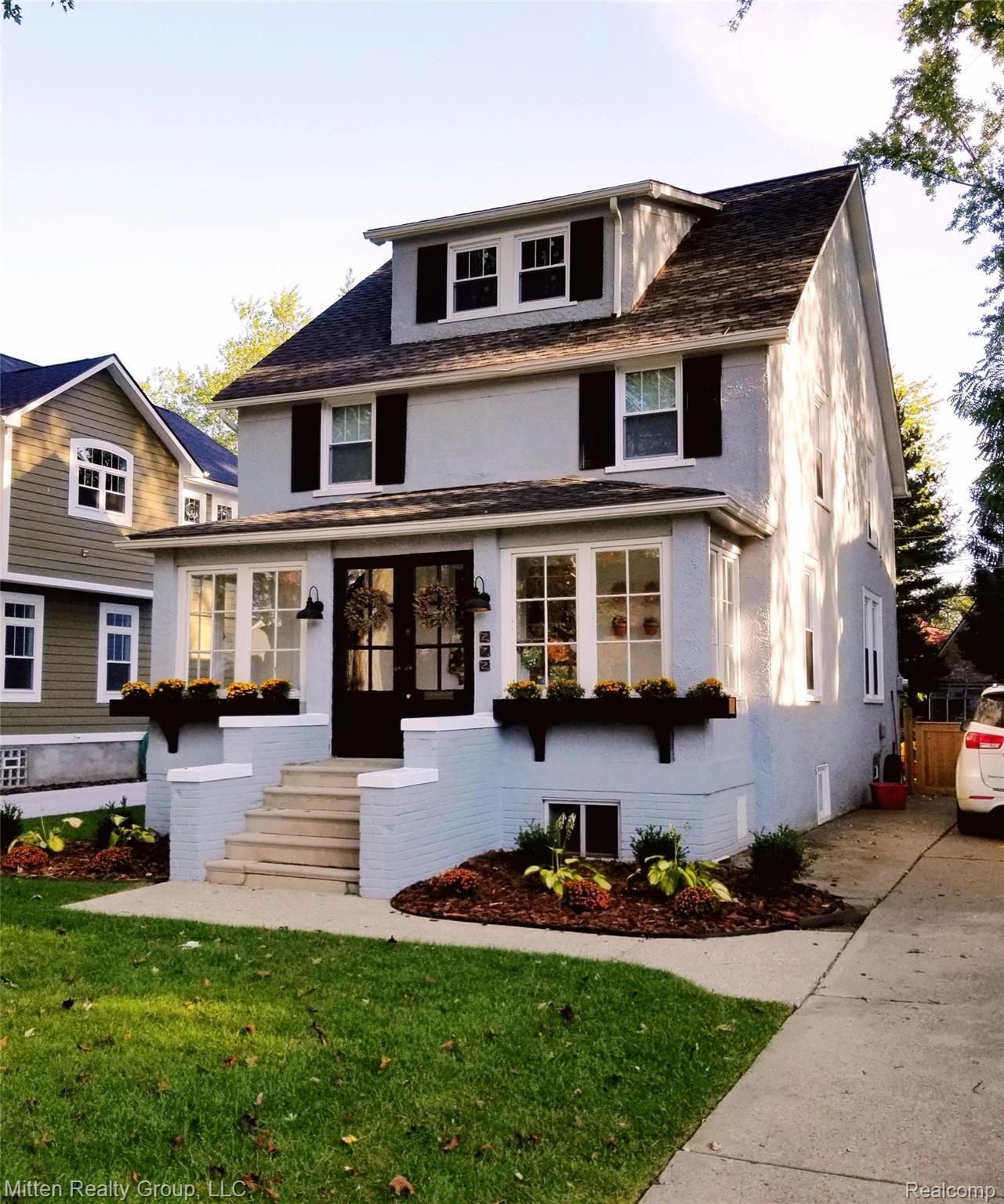 272 Ridgemont Road Grosse Pointe, MI 48236 - Photo 1 of 29 A.jpg