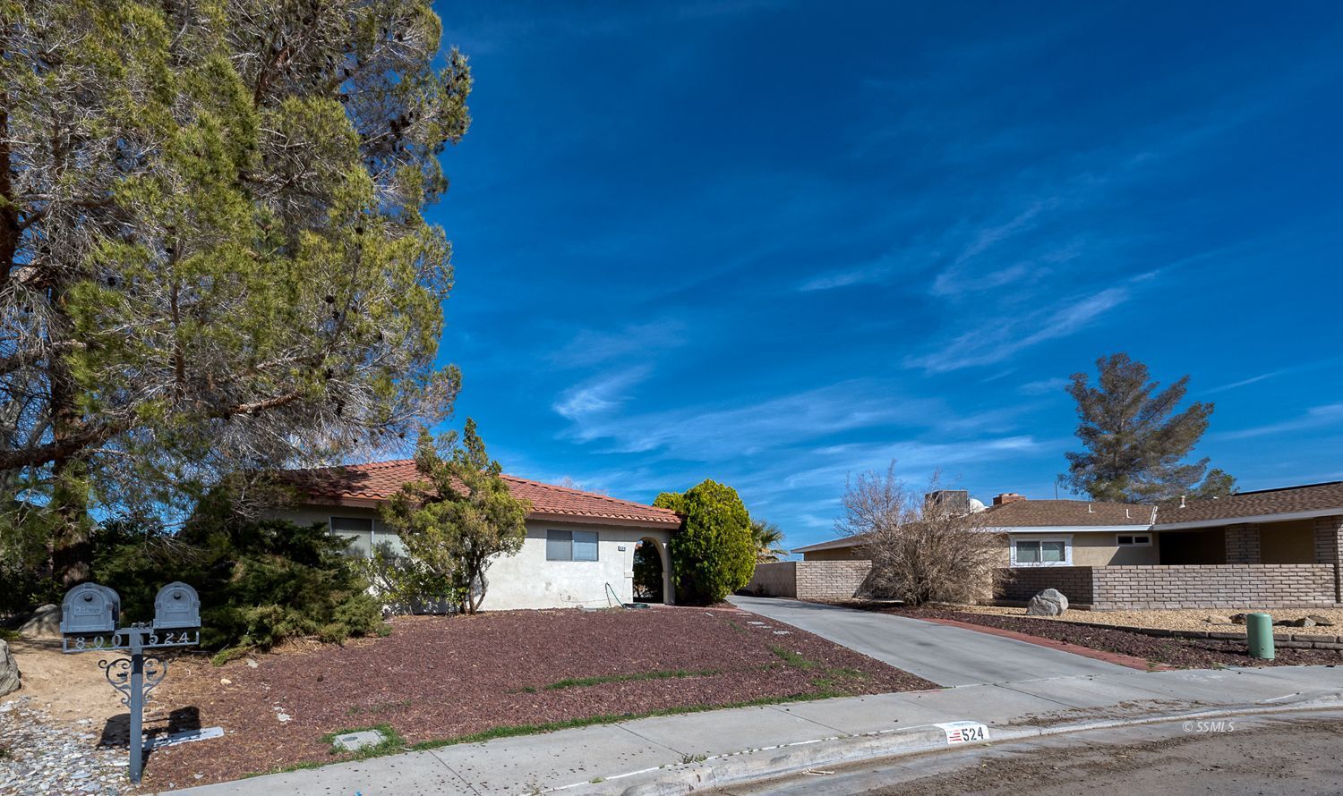 524 Scott Street Ridgecrest, CA 93555 - Photo 38 of 40 front view of a house with a yard