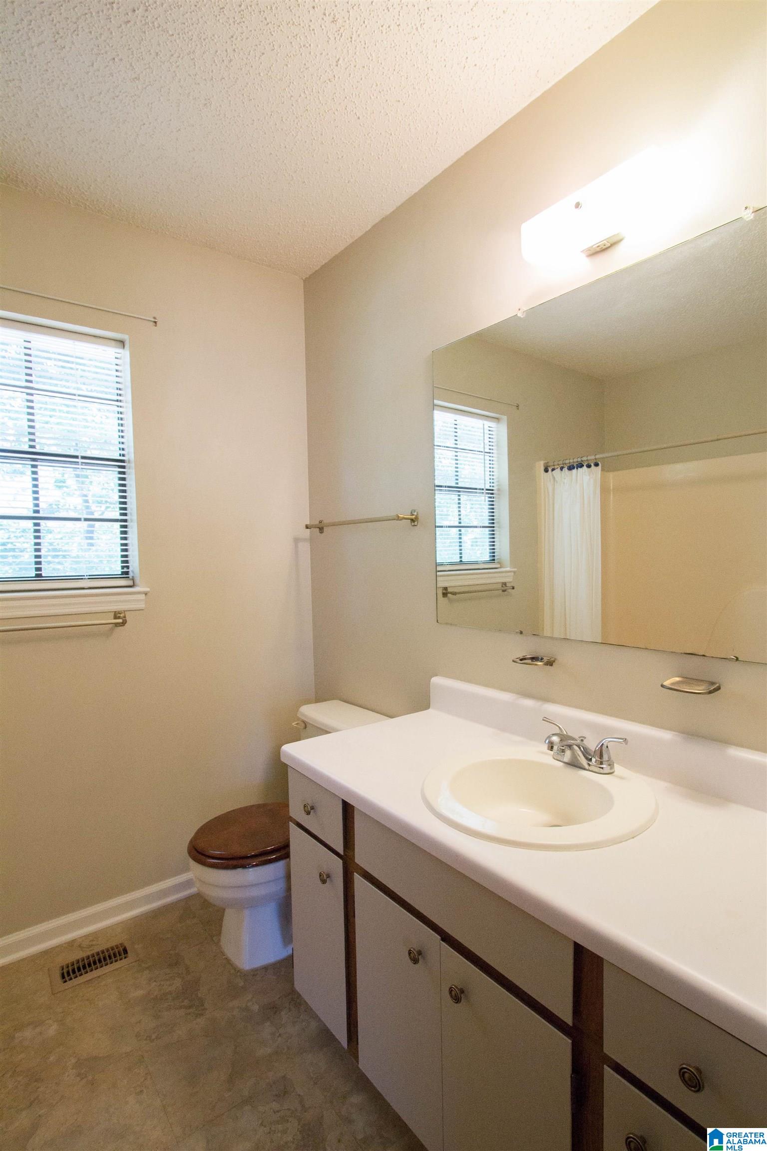 108 Bluegrass Drive Alabaster, AL 35007 - Photo 8 of 18