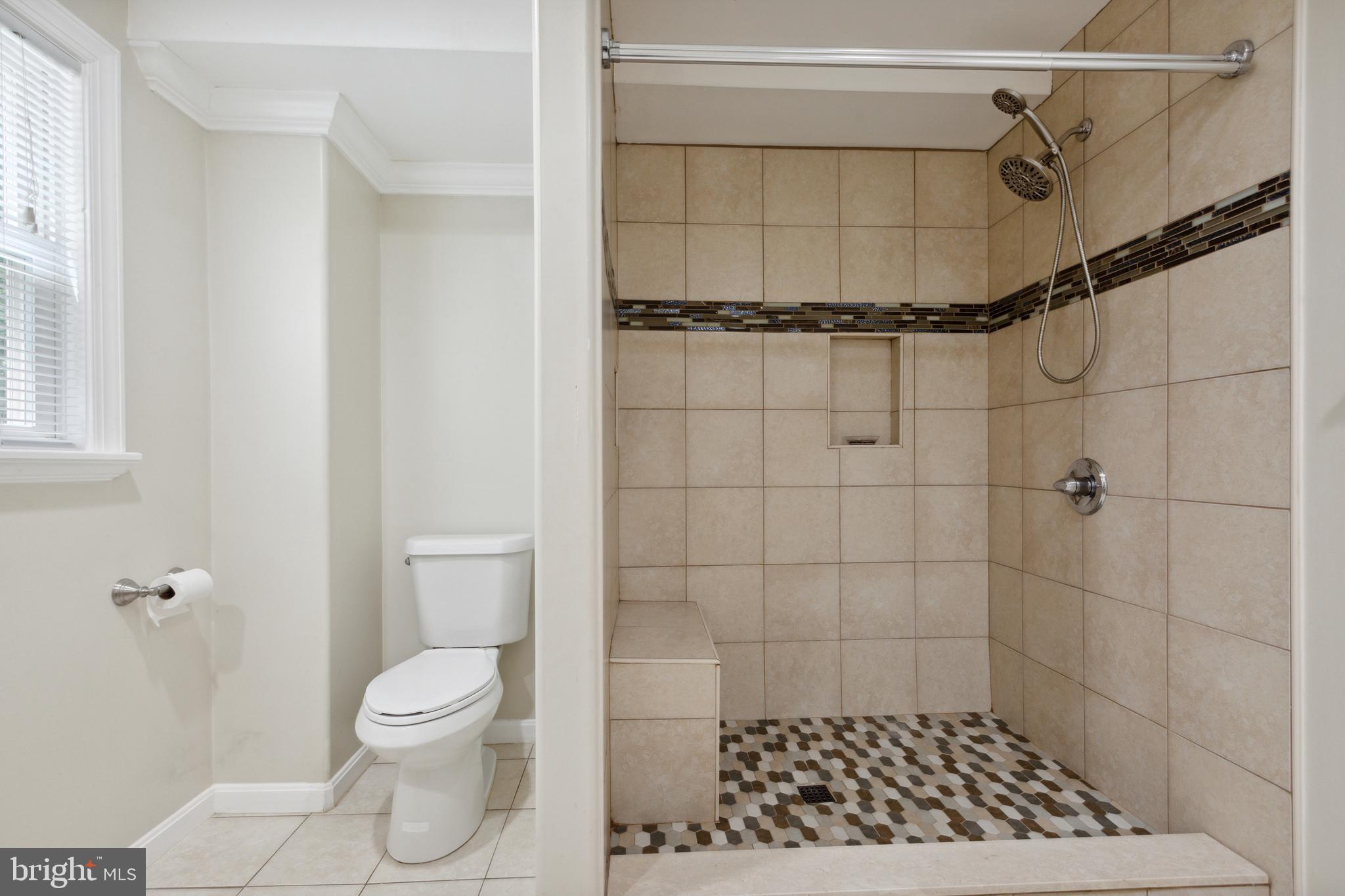 8105 Woodyard Road Clinton, MD 20735 - Photo 18 of 41 First Floor Full Bathroom