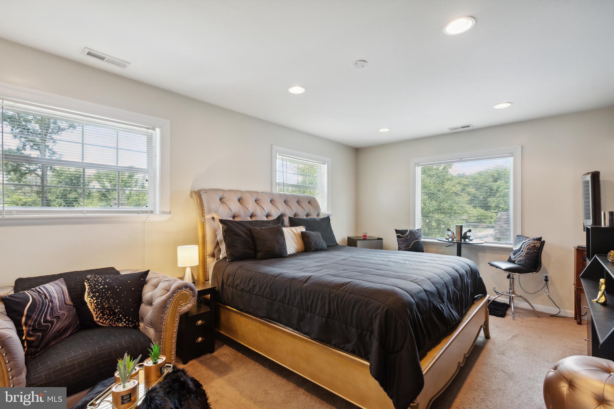 8105 Woodyard Road Clinton, MD 20735 - Photo 20 of 41 Master Bedroom