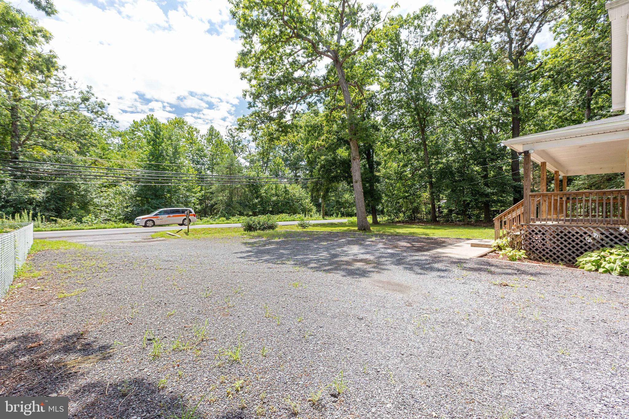8105 Woodyard Road Clinton, MD 20735 - Photo 5 of 41 Expansive Driveway