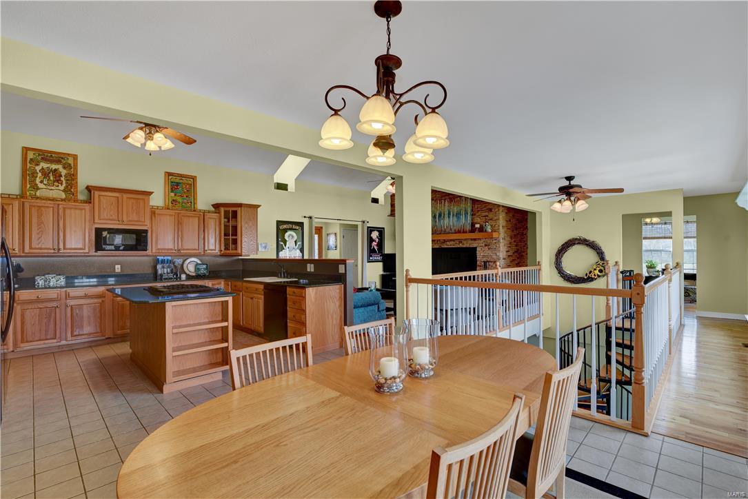5323 Hazel Road Edwardsville, IL 62025 - Photo 13 of 63