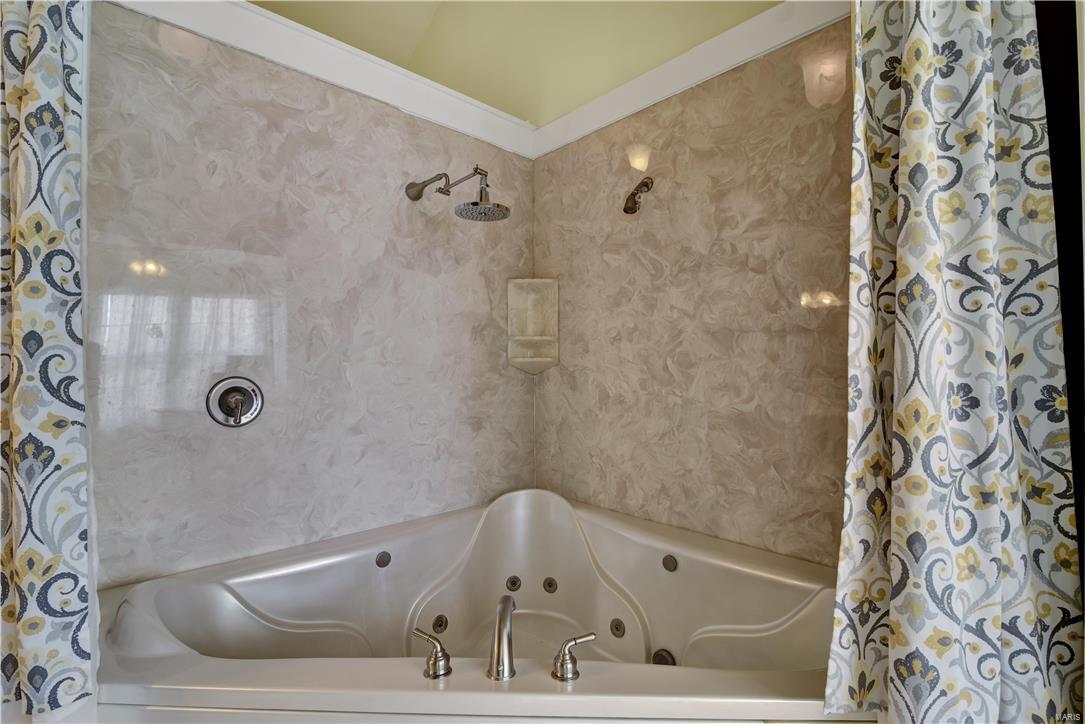 5323 Hazel Road Edwardsville, IL 62025 - Photo 17 of 63