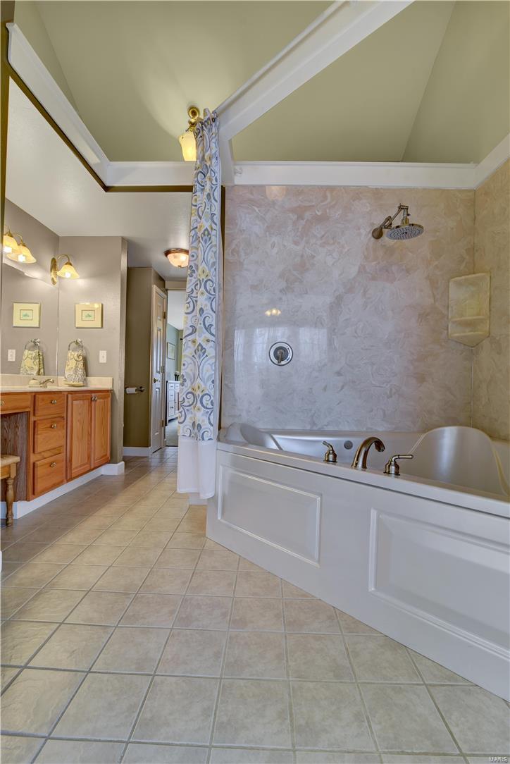 5323 Hazel Road Edwardsville, IL 62025 - Photo 20 of 63