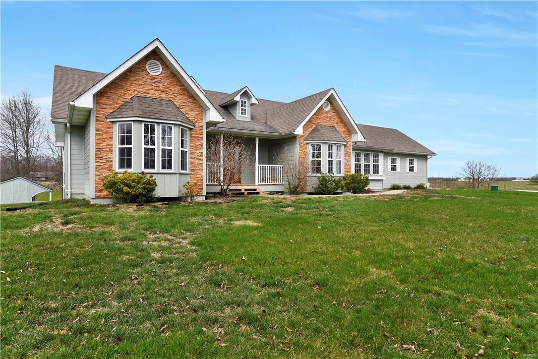 5323 Hazel Road Edwardsville, IL 62025 - Photo 3 of 63