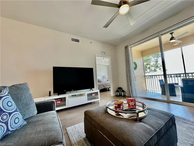 $5,300 | 2720 Cypress Trace Circle, Unit 2920, Naples, FL 34119