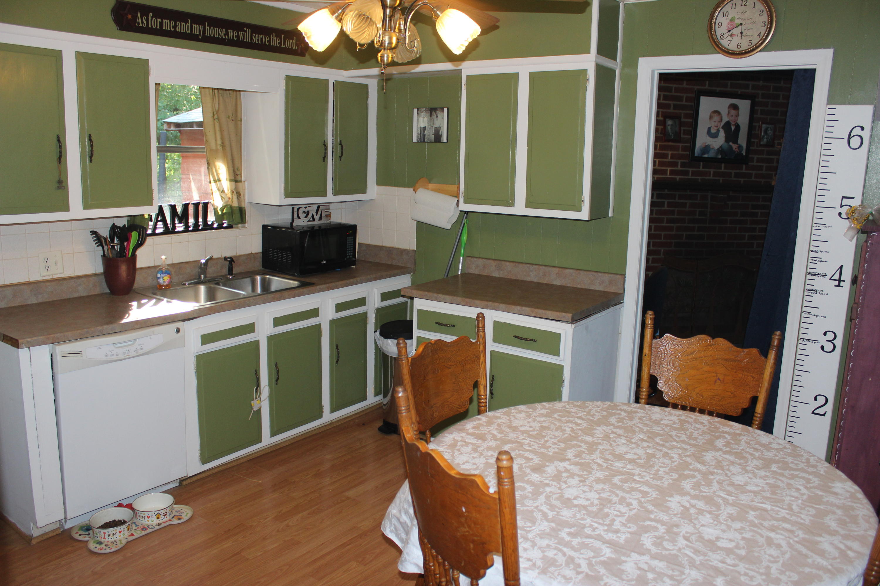 3540 Leffel Road Roanoke, VA 24018 - Photo 7 of 23 Kitchen
