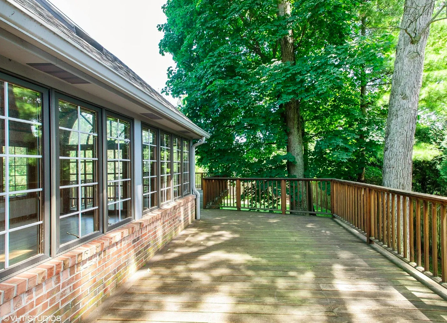 1551 Edgewood Road Lake Forest, IL 60045 - Photo 16 of 16 a view of backyard with green space