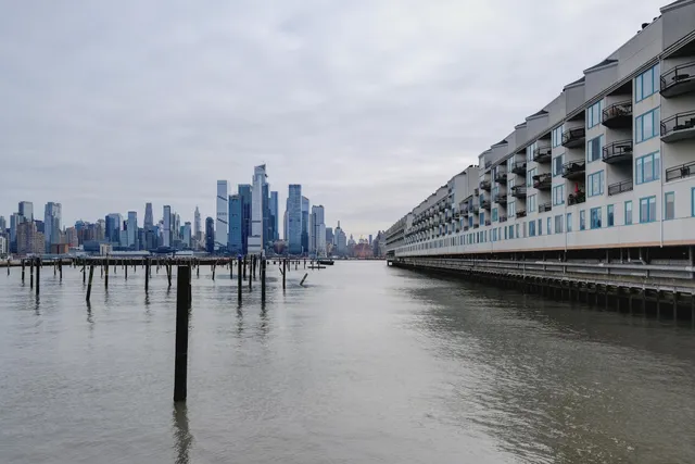 $3,500 | 600 Harbor Boulevard, Unit 867, Weehawken, NJ 07086