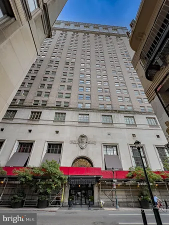 $1,800 | 111 South 15th Street, Unit 2001, Philadelphia, PA 19102