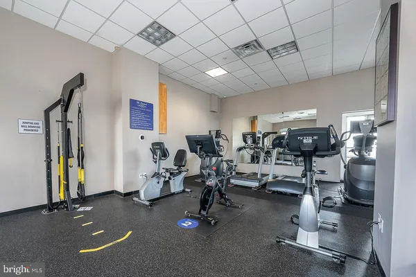 $1,800 | 111 South 15th Street, Unit 2001, Philadelphia, PA 19102