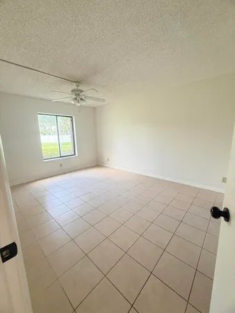 $1,800 | 703 Sunny Pine Way, Unit C1, Greenacres, FL 33415