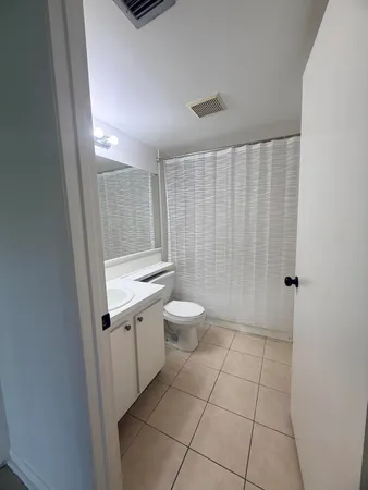 $1,800 | 703 Sunny Pine Way, Unit C1, Greenacres, FL 33415
