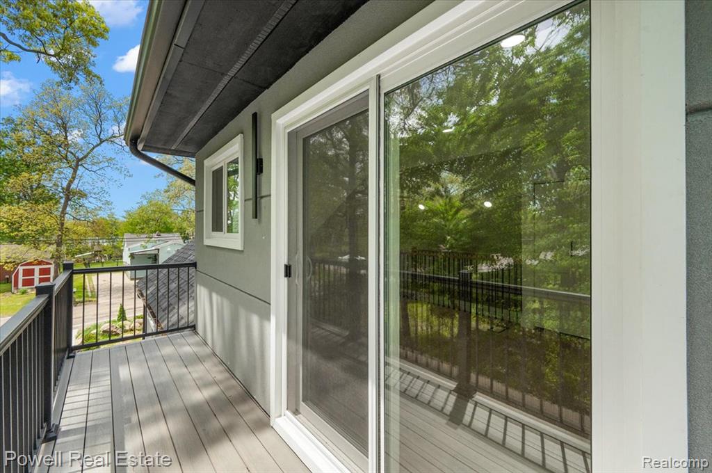 6837 Hatchery Road Waterford, MI 48327 - Photo 40 of 56
