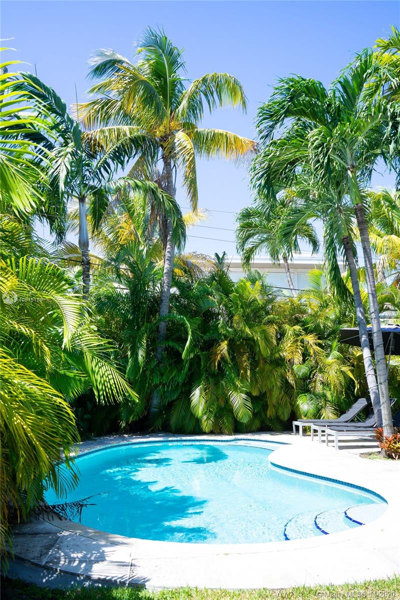 524 Woodcrest Road Key Biscayne, FL 33149 - Photo 7 of 10