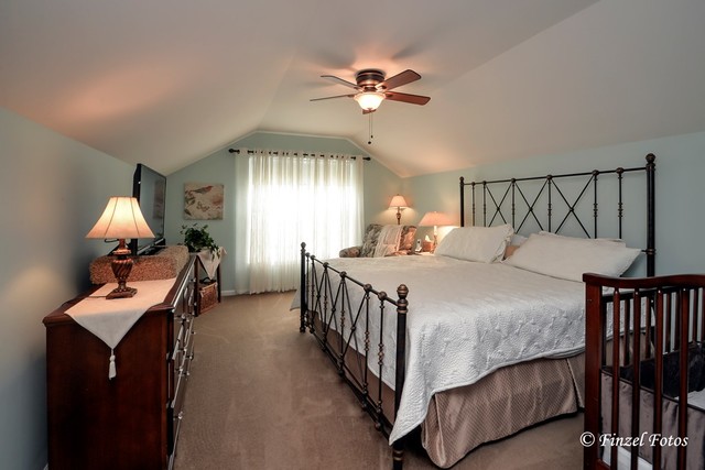 1008 Riviera Drive Elgin, IL 60124 - Photo 14 of 21