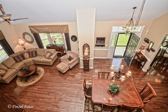 1008 Riviera Drive Elgin, IL 60124 - Photo 9 of 21