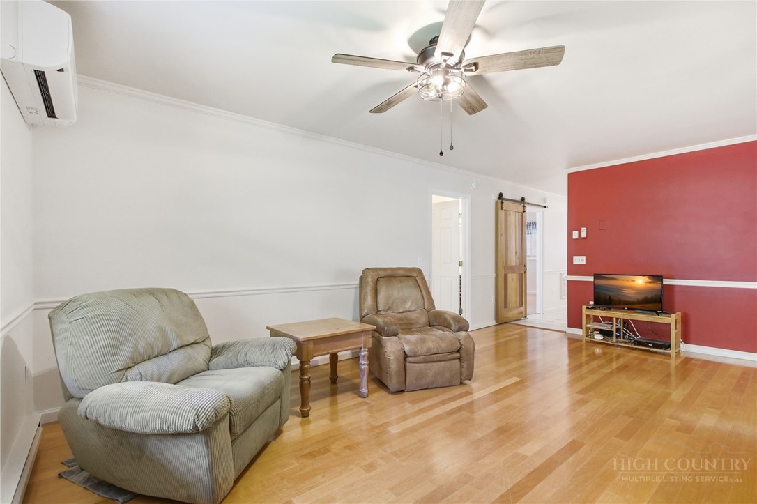 164 Rocky Meadows Road Newland, NC 28657 - Photo 13 of 49 a living room with furniture
