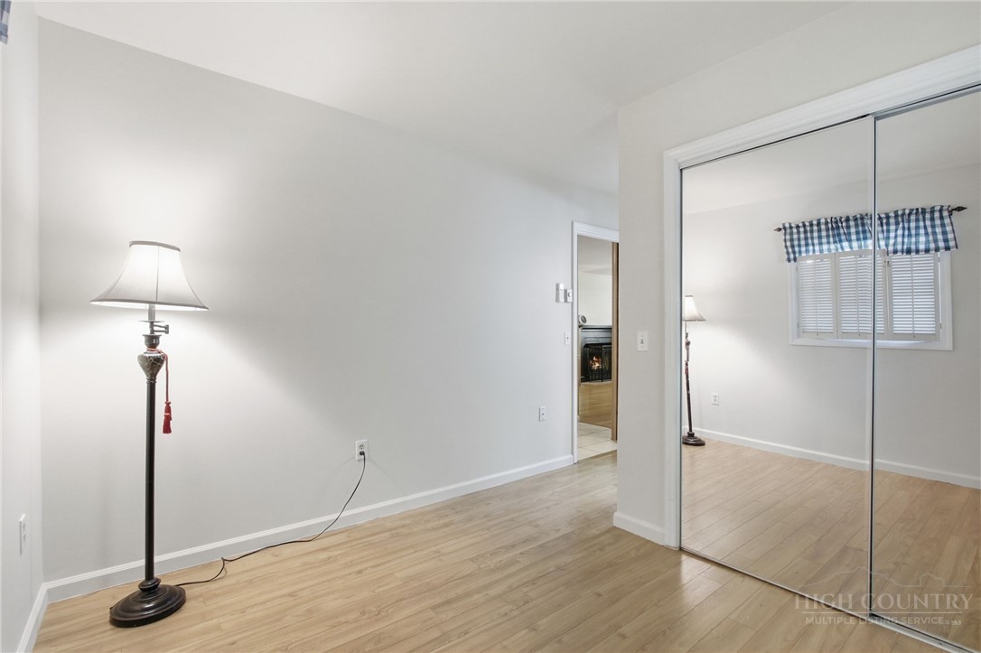 164 Rocky Meadows Road Newland, NC 28657 - Photo 23 of 49 a very nice looking room with a ceiling fan