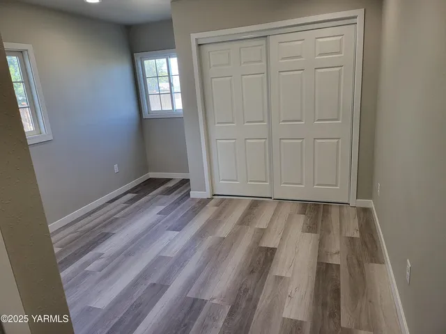 $450,000 | 300 Fort Road, Toppenish, WA 98948