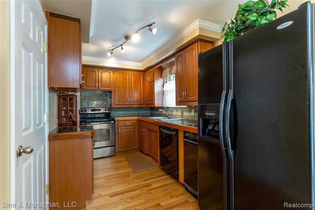 415 Maison Road Grosse Pointe Farms, MI 48236 - Photo 13 of 50