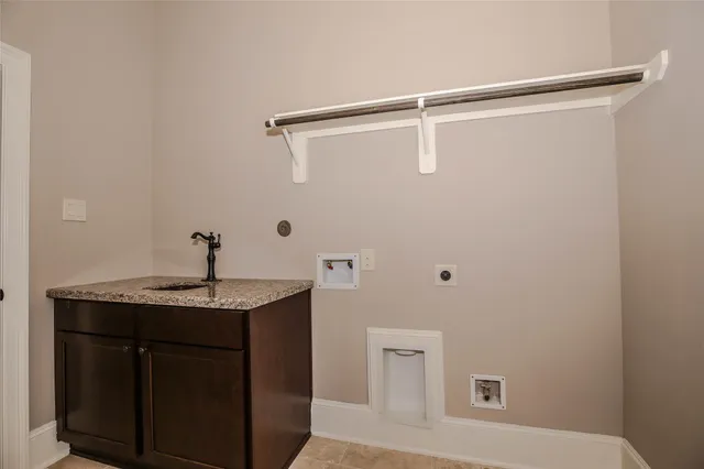 $3,300 | 5038 Lockridge Sky Lane, Sugar Land, TX 77479