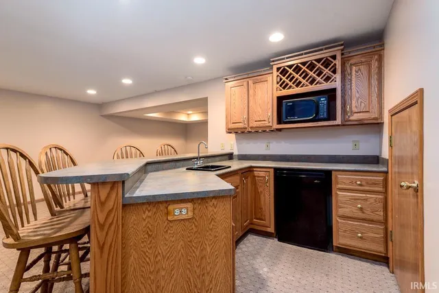 $319,900 | 8204 Meadow Hills Drive, Fort Wayne, IN 46835