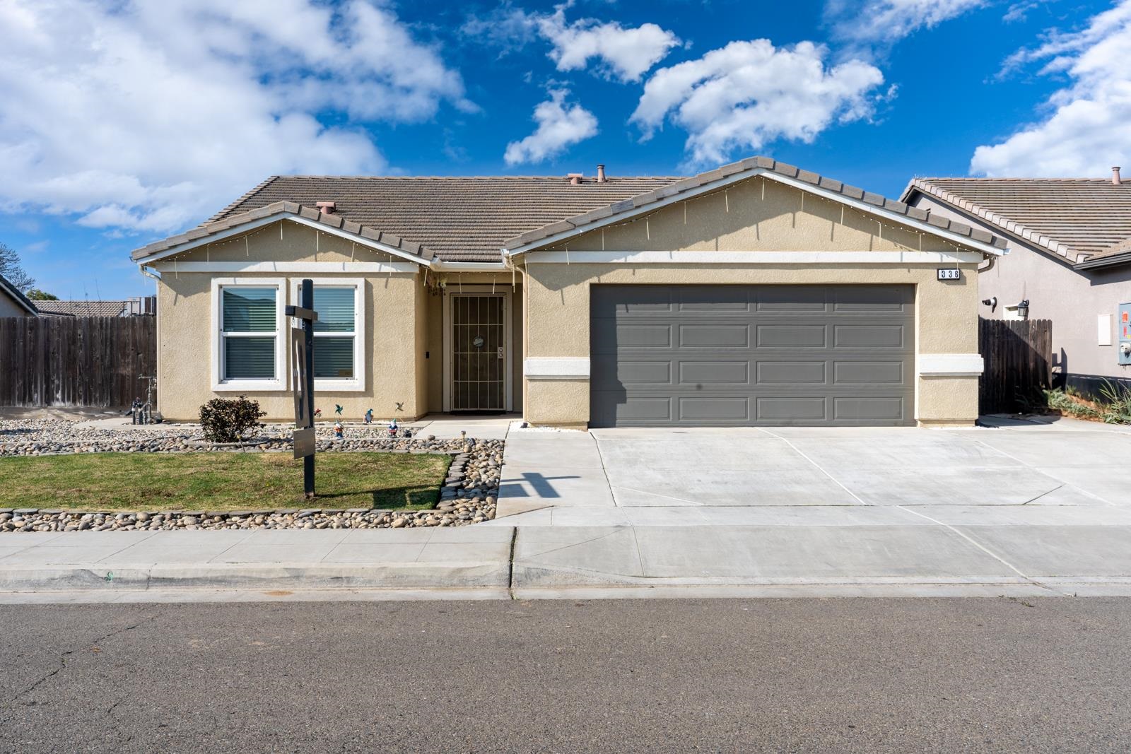 336 Solano Street Madera, CA 93638 - Photo 3 of 41