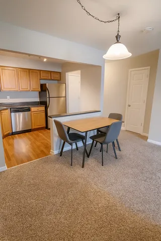 $1,907 | 1100 North Plum Grove Road, Unit 313, Schaumburg, IL 60173