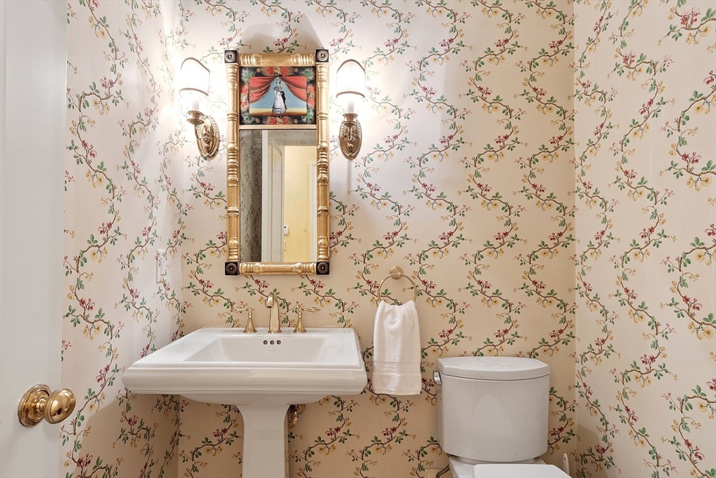 52 Summit Road, Unit 7 Belmont, MA 02478 - Photo 13 of 25