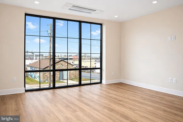 $1,900 | 128 North Bond Street, Unit 203, Bel Air, MD 21014