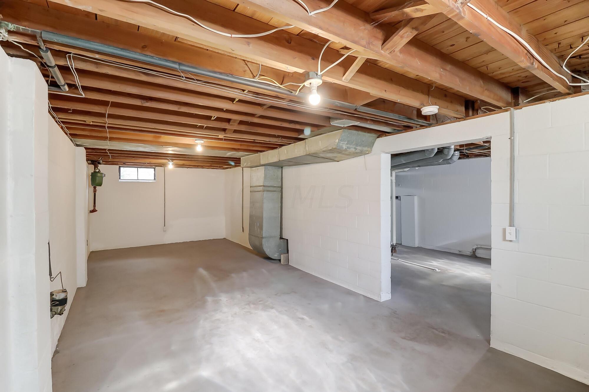 1290 Acton Road Columbus, OH 43224 - Photo 24 of 35 Full Basement