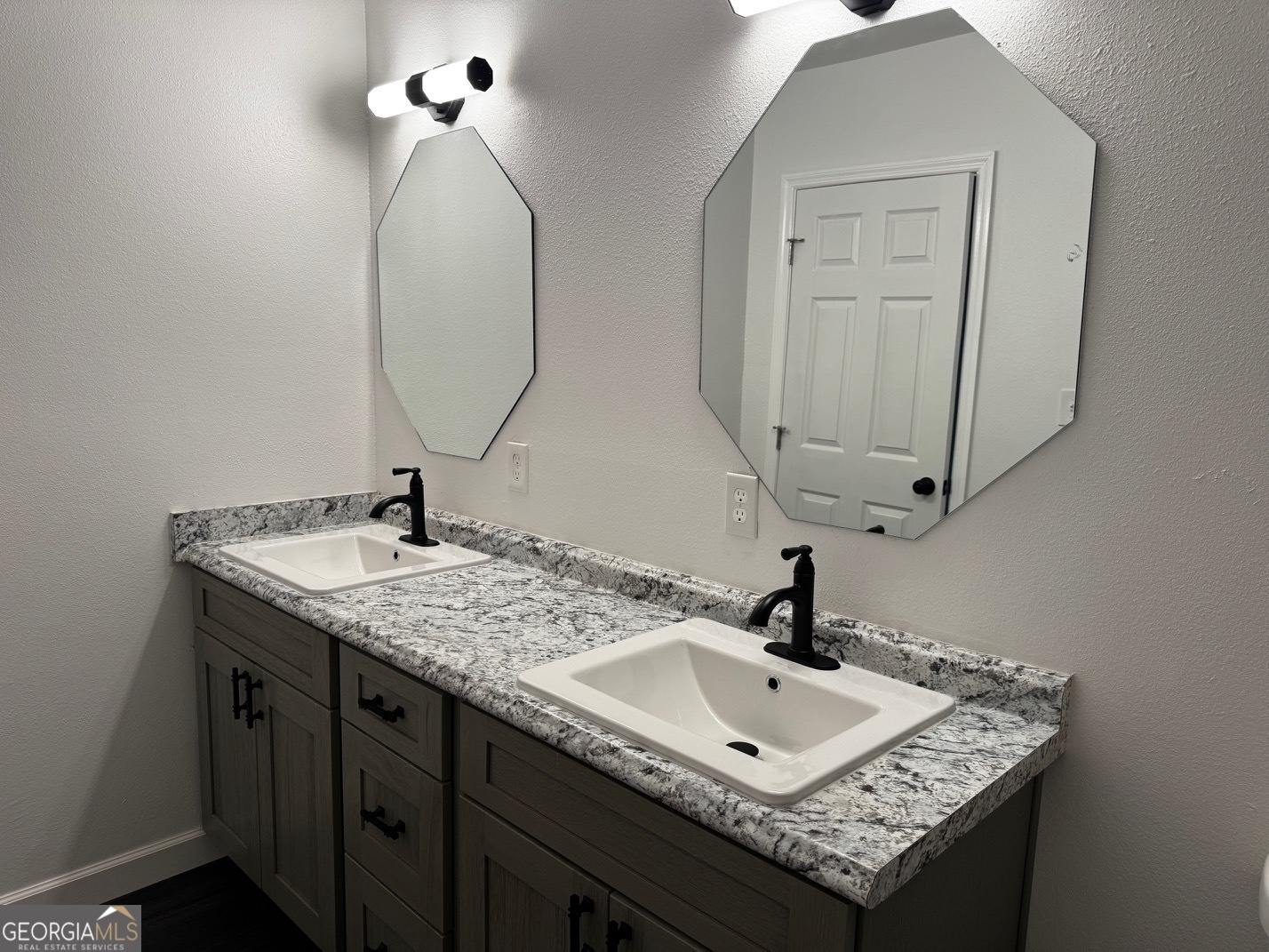 4266 Mumford Road Macon, GA 31204 - Photo 15 of 17