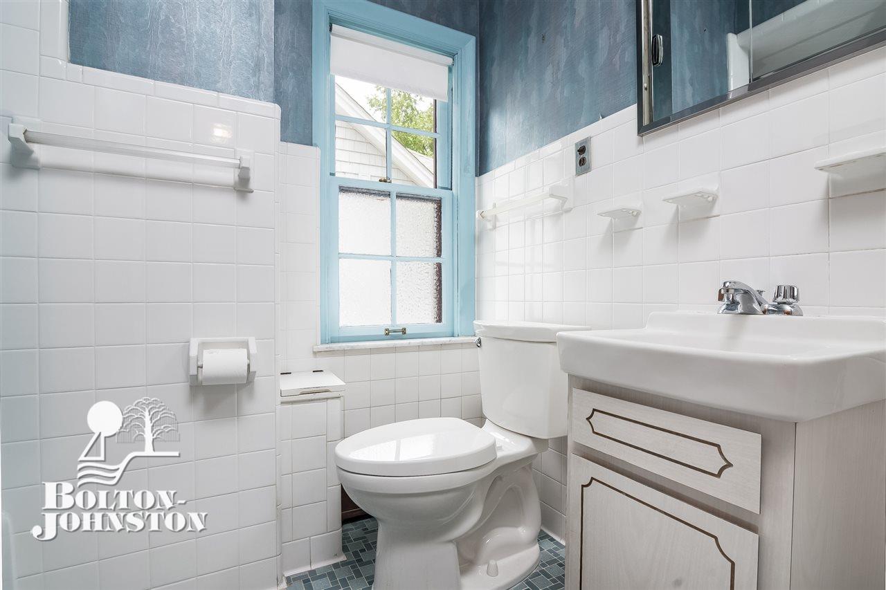 264 McMillan Road Grosse Pointe Farms, MI 48236 - Photo 22 of 38