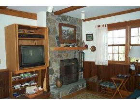 129 Robin Hill Road Townshend, VT 05353 - Photo 6 of 9 Gallery Image 6