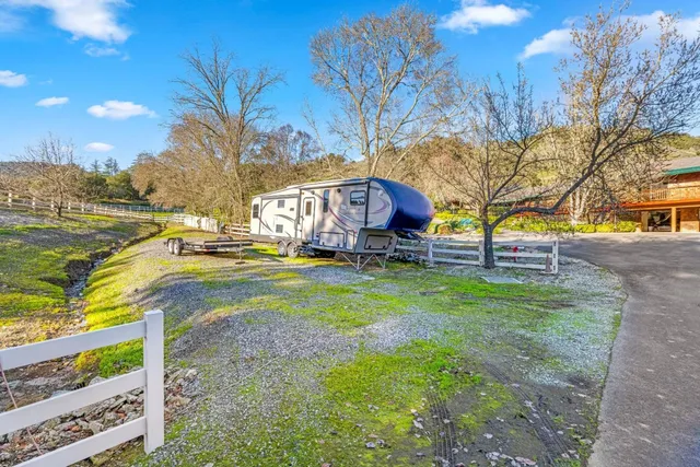 $2,980,000 | 6915 Redwood Retreat Road, Gilroy, CA 95020