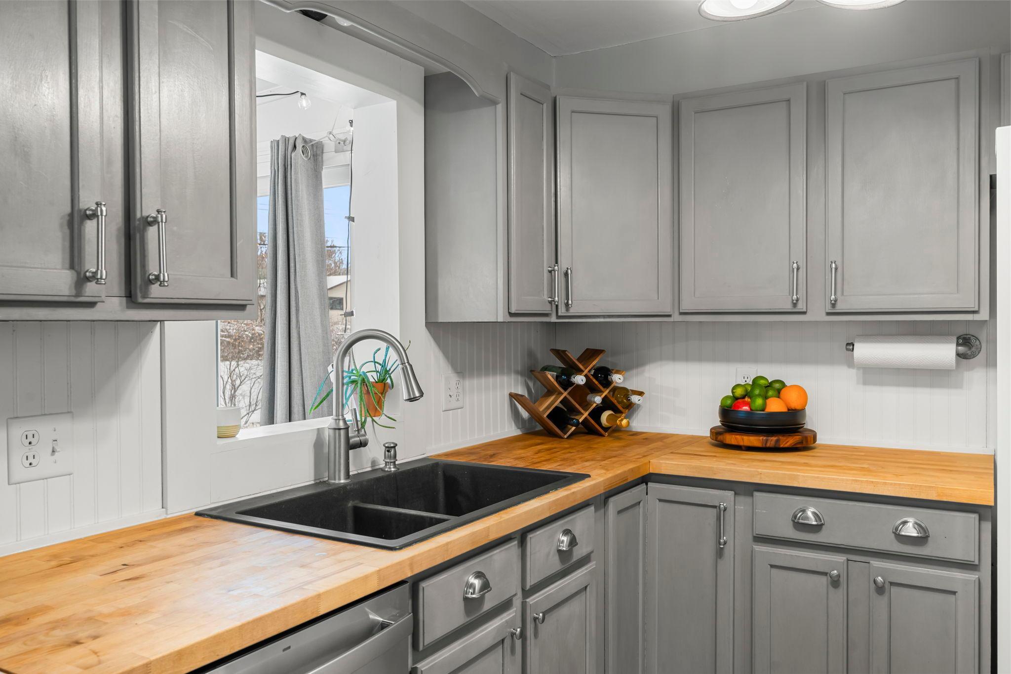 5573 Fairview Avenue Shoreview, MN 55126 - Photo 19 of 53