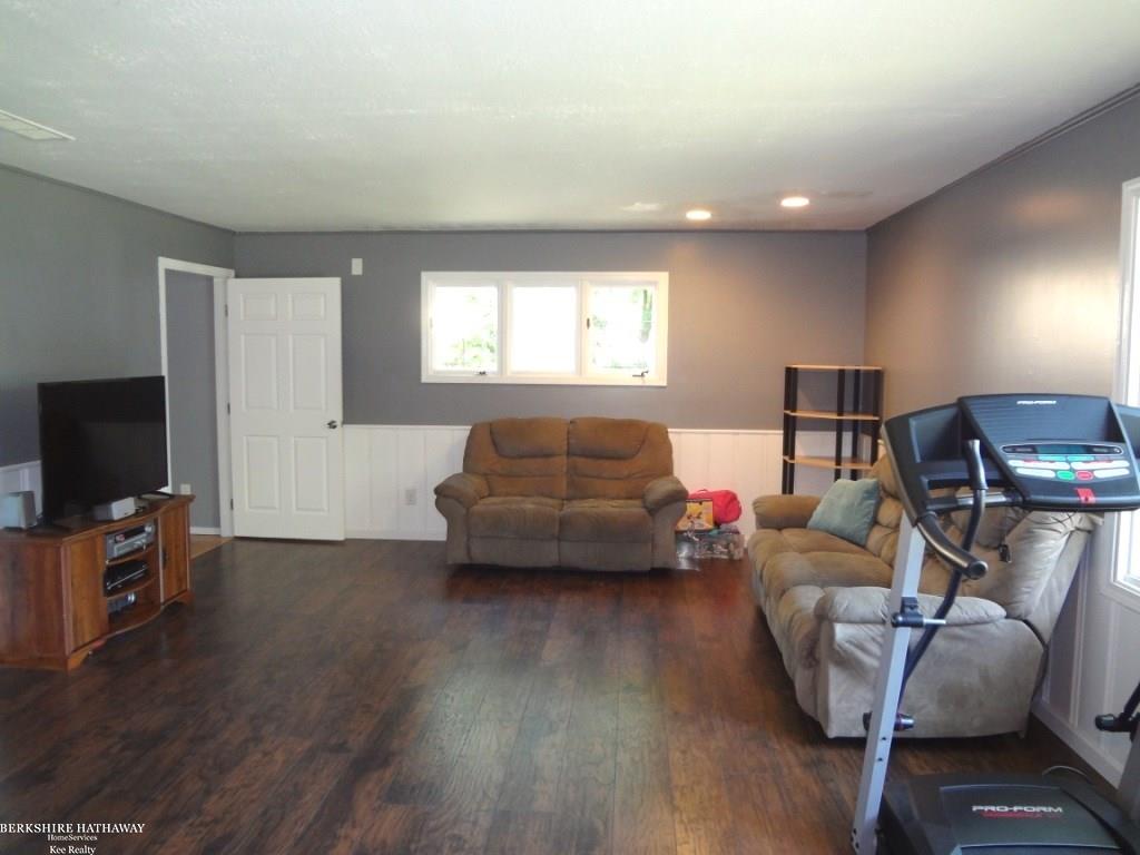 45432 Fairchild Road Macomb, MI 48042 - Photo 11 of 30 31391110-10.JPG